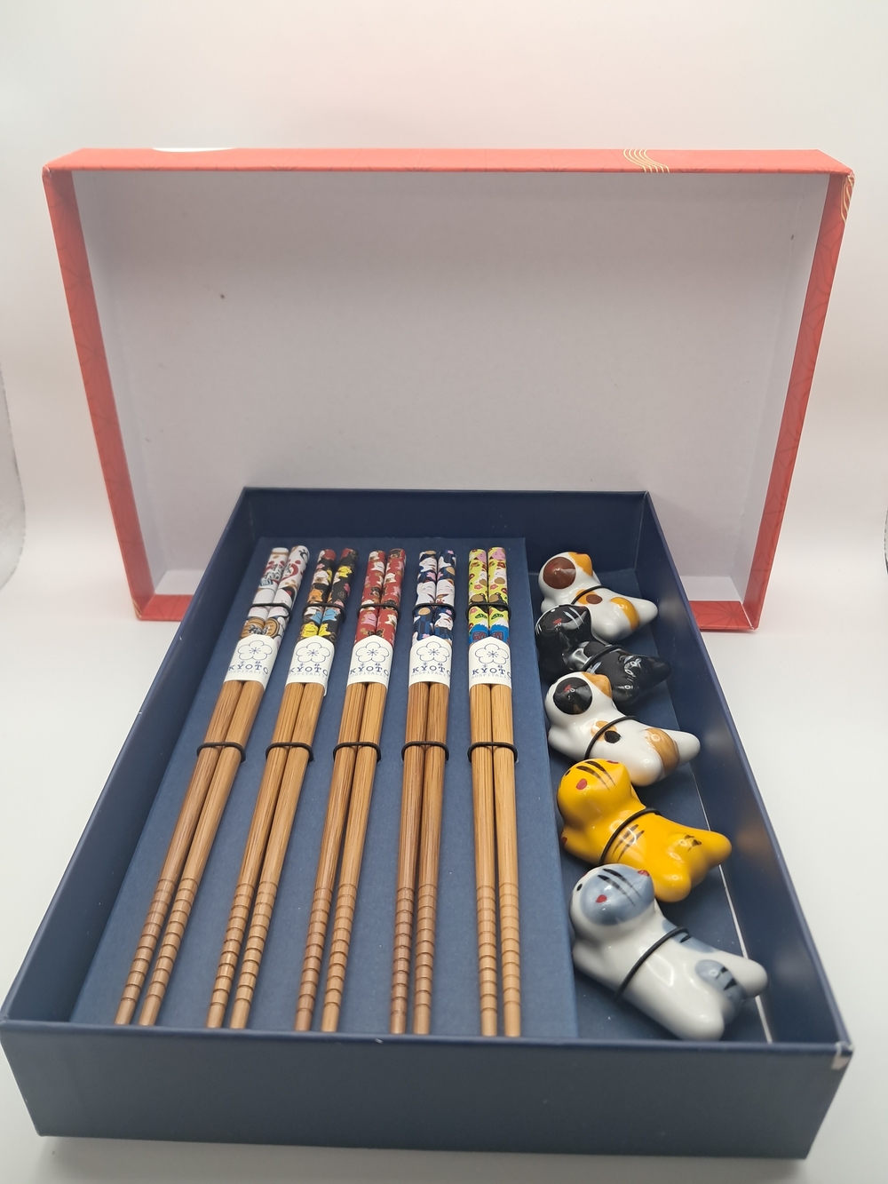 Japanese Lucky Cats Bamboo Chopsticks Set & 5 Ceramic Kitty Rests Neko Maneki